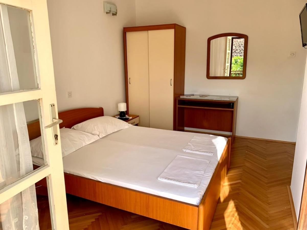 Obradovic Rooms & Apartments ماكارسكا المظهر الخارجي الصورة