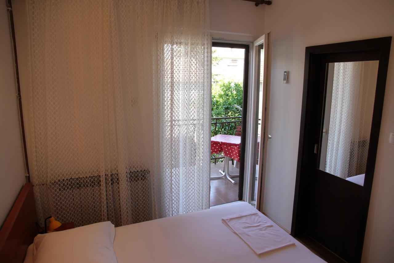 Obradovic Rooms & Apartments ماكارسكا المظهر الخارجي الصورة
